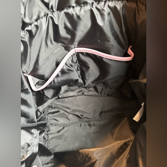 Wildfox Women's Embroidered Lips Icon Tote Bag (NWT) - Picture 11 of 12